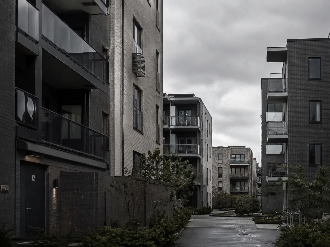 trust_image_buildings